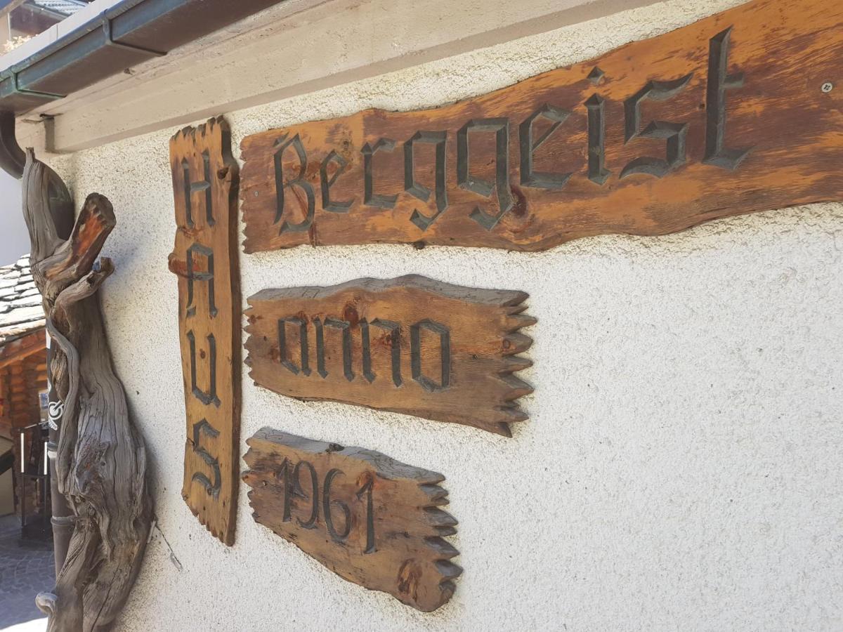 Self-Service Guesthouse Berggeist Saas-Fee Ngoại thất bức ảnh