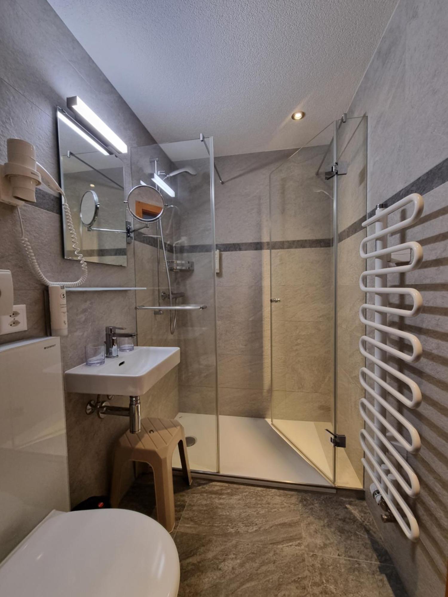 Self-Service Guesthouse Berggeist Saas-Fee Ngoại thất bức ảnh